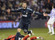 开云官网-戈贝尔降维打击！浙江队与凯尔特人的隔空对话，法国铁塔统治攻防两端