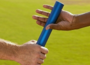 开云体育入口-极速与荣耀，当F1街道赛的轰鸣撞上皇马狂胜尤文的足球狂欢