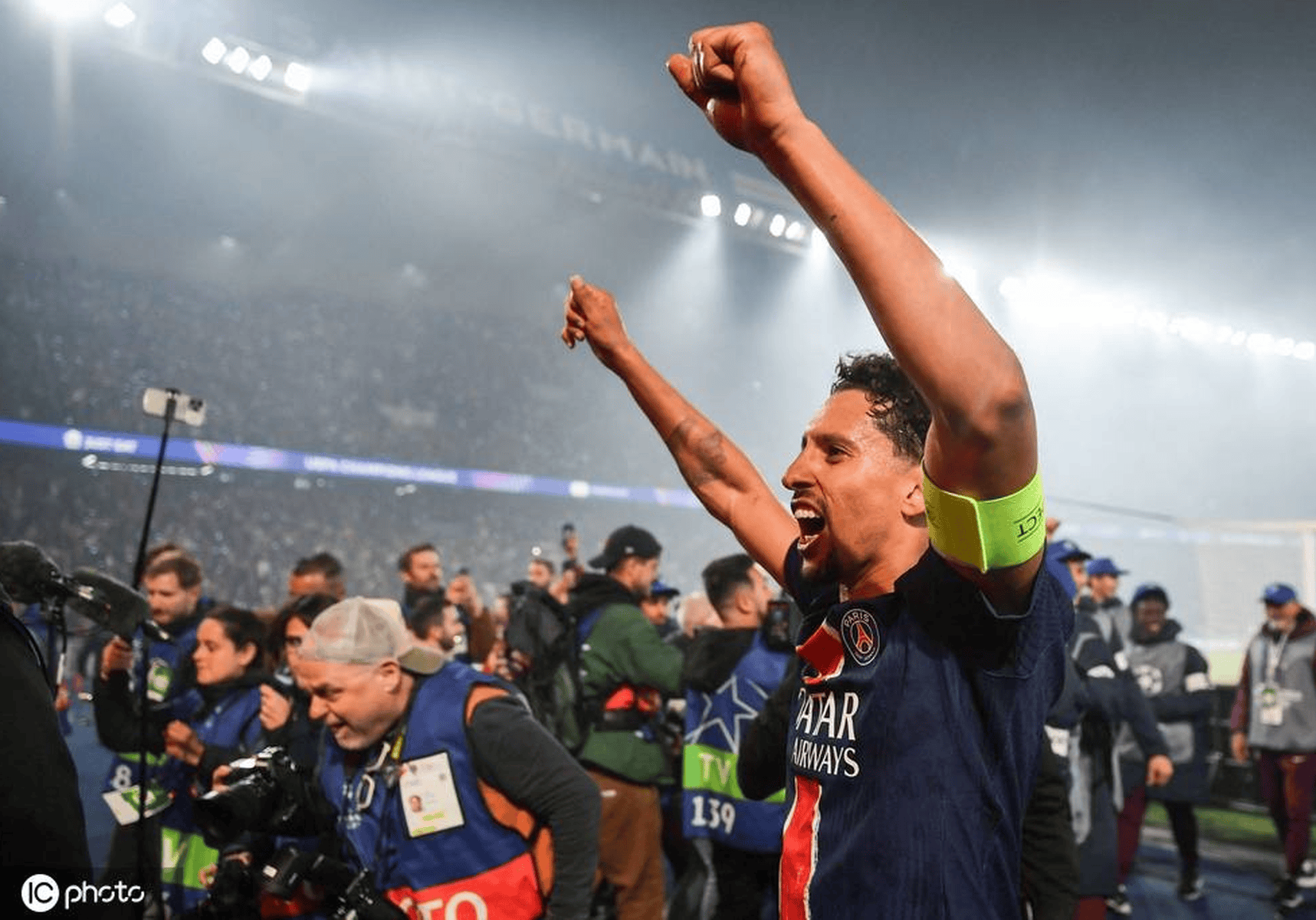 巴黎圣日耳曼全力拼搏，成功晋级欧冠半决赛的简单介绍