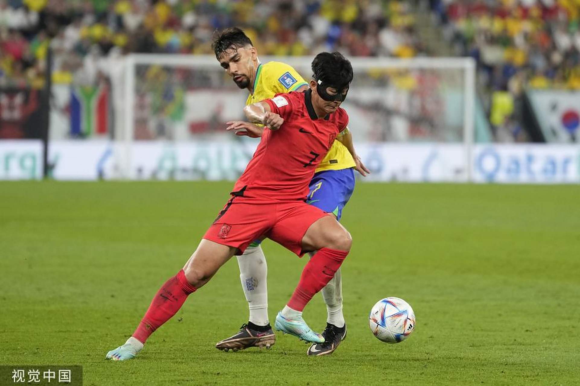 巴西足球队赢得胜利，挺进决赛