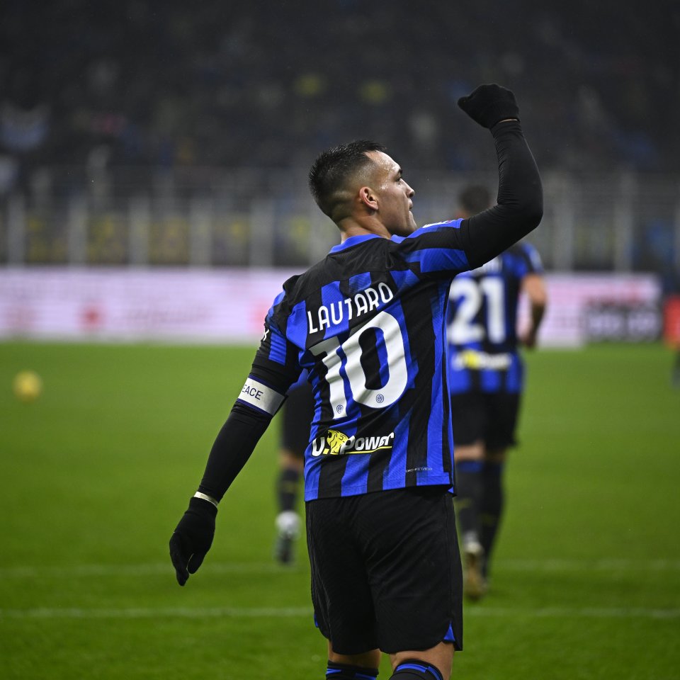 国米主场全取三分,领跑意甲 国米主场全取三分,领跑意甲