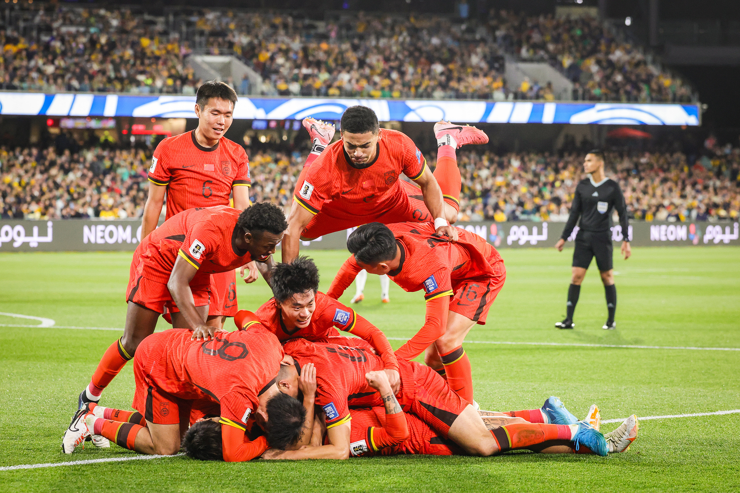 法国队逆转印度队,安赛龙点燃赛场 法国队逆转印度队,安赛龙点燃赛场