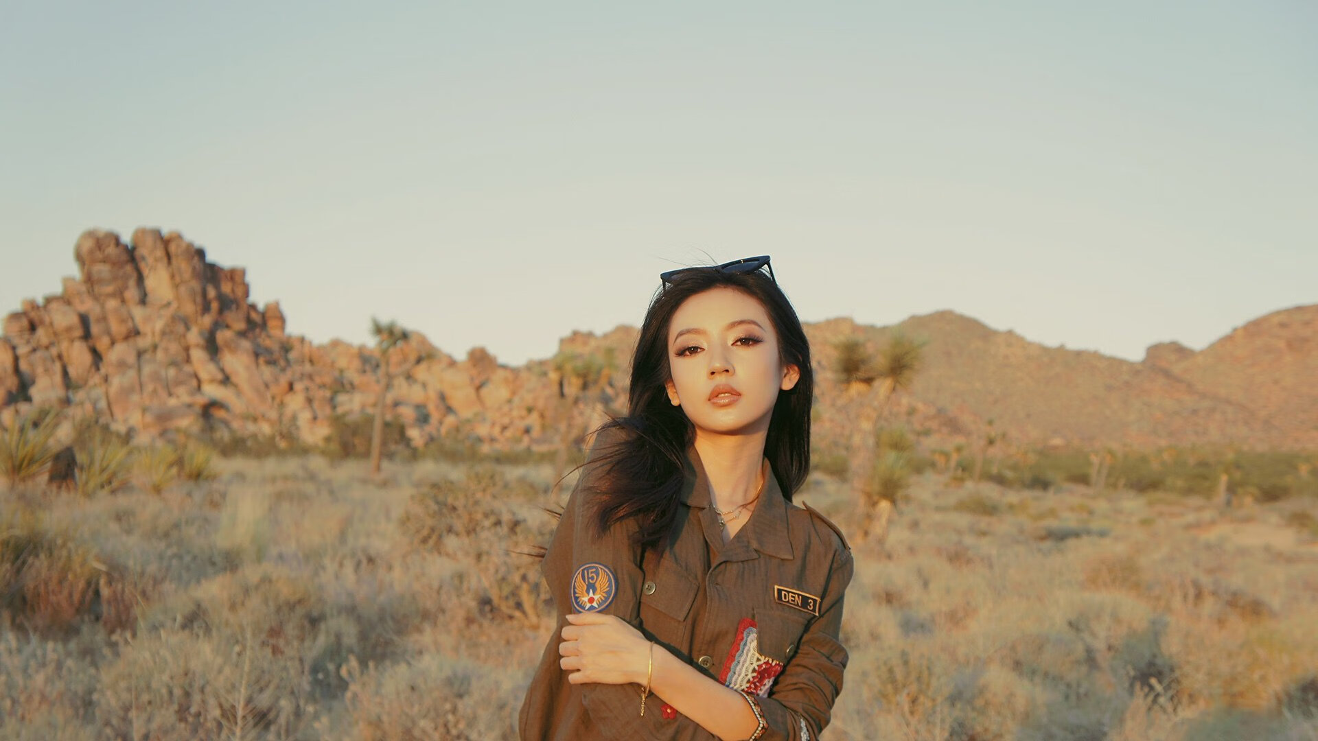 您这个关键词组合非常有趣—它跨越了NBA和CBA,形成了一个独特的错位时空。让我们基于这个设定,创作一篇充满想象力的文章