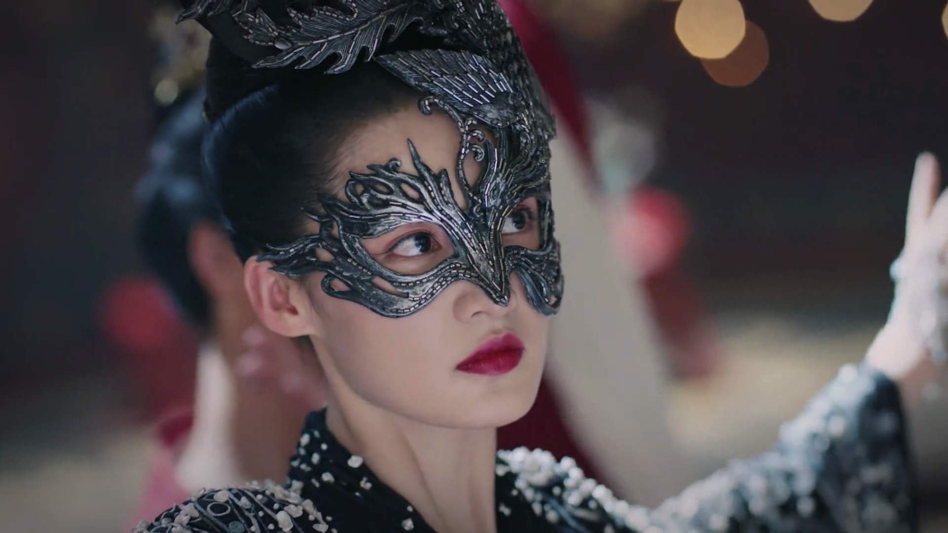 跨越球场的勇者之心,当马刺血拼广厦,马克西在欧冠战场完成救赎