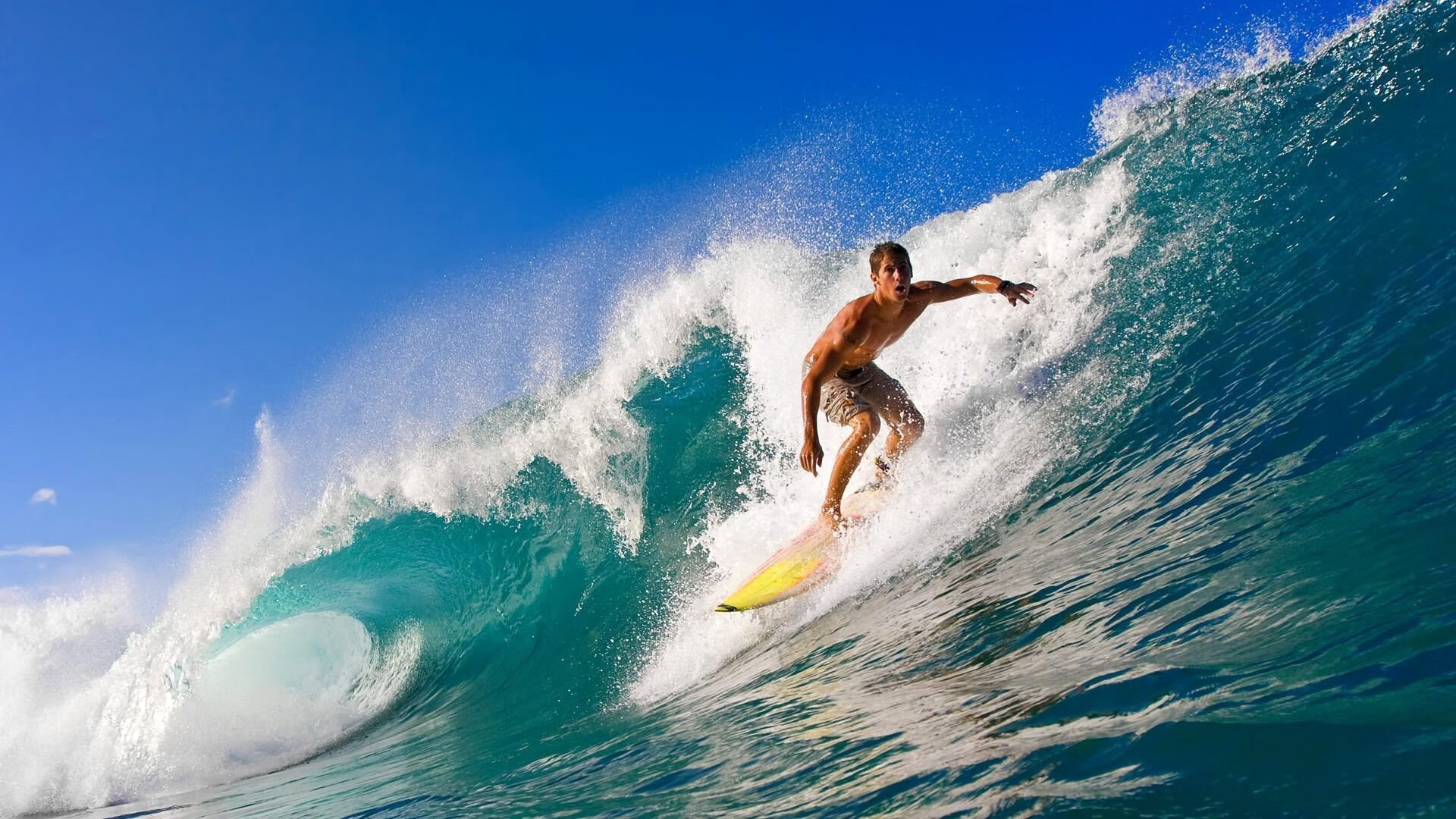 克莱射穿次元壁，当东方巨龙对阵苹果城，汤神的三分雨淹没了一切